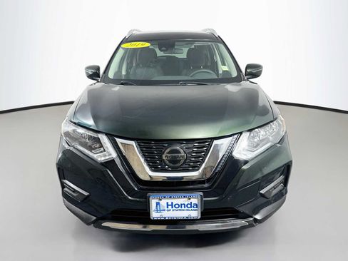 Used 2019 Nissan Rogue SV AWD/4WD image 2