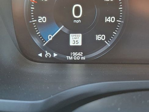 Certified 2021 Volvo S60 T5 Momentum w/ Premium Package image 25