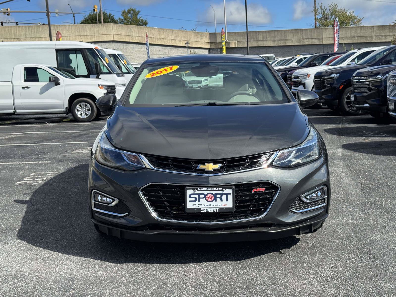 Used 2017 Chevrolet Cruze Premier FWD image 28