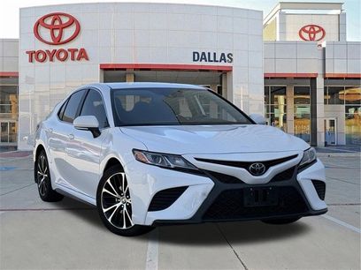 Used 2020 Toyota Camry SE w/ Convenience Package
