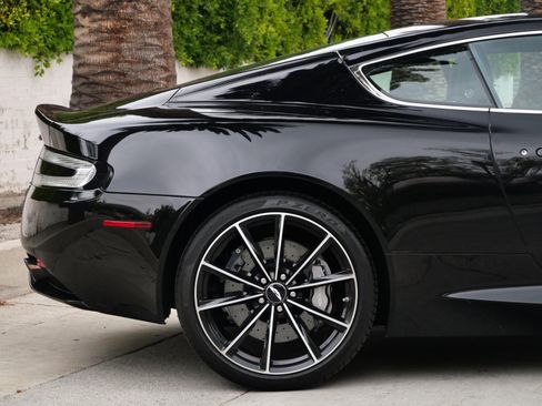 Used 2016 Aston Martin DB9 GT image 15