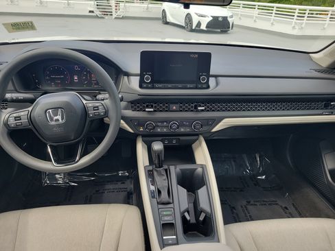 Used 2024 Honda Accord EX image 14