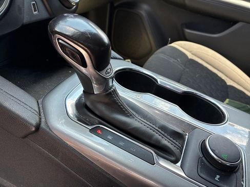 Used 2019 Chevrolet Blazer LT FWD image 14