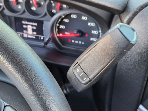 Used 2025 Chevrolet Silverado 2500 Custom w/ Custom Value Package image 18