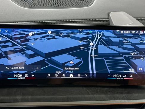 Used 2026 BMW X7 xDrive40i w/ Executive Package image 19