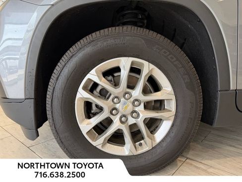 Used 2020 Chevrolet Traverse LS FWD image 23