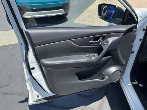 Used 2021 Nissan Rogue Sport S AWD/4WD image 14
