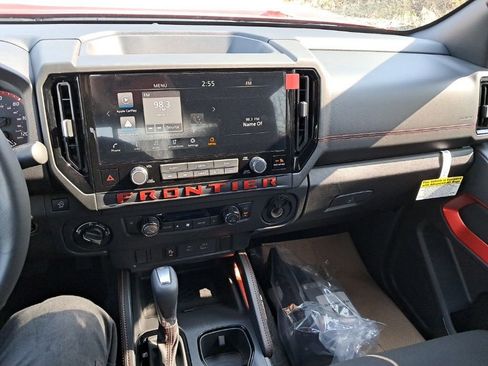 New 2025 Nissan Frontier PRO-4X w/ Interior Protection Package image 20