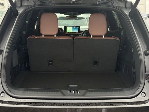 New 2026 Lincoln Aviator Reserve image 9