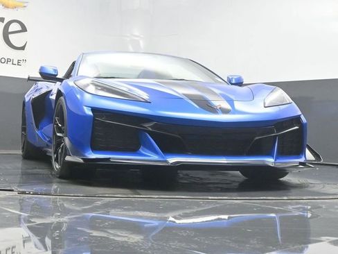 New 2026 Chevrolet Corvette Z06 w/ Z07 Performance Package image 3