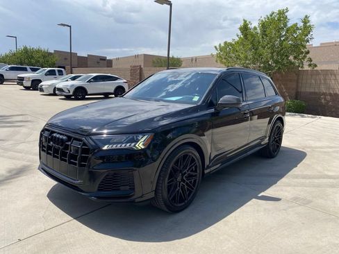 Used 2021 Audi SQ7 Premium Plus w/ Executive Package AWD/4WD image 2