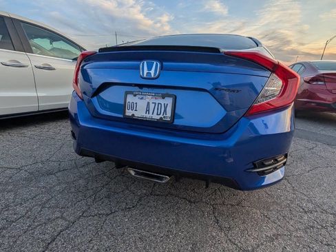 Used 2019 Honda Civic Sport image 9