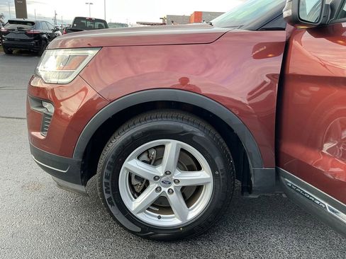 Used 2018 Ford Explorer XLT w/ Equipment Group 202A image 34
