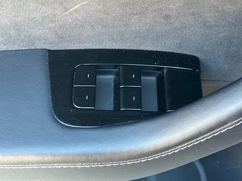 Used 2017 Tesla Model 3 Long Range image 11