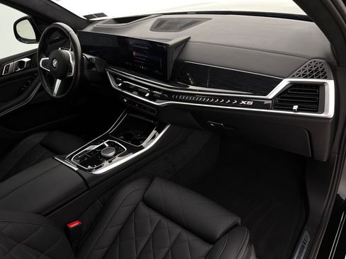 Certified 2024 BMW X5 xDrive40i w/ M Sport Package image 13