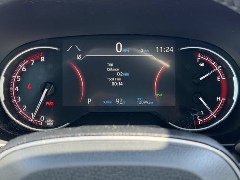 Used 2022 Toyota RAV4 Limited FWD image 17