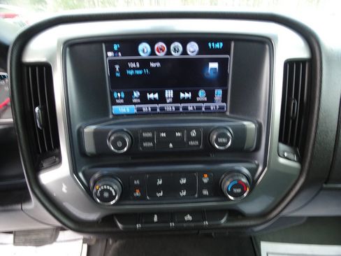 Used 2019 Chevrolet Silverado 2500 LT image 18