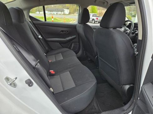 Used 2024 Nissan Sentra SV FWD image 18
