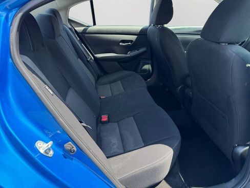 Used 2023 Nissan Sentra SV FWD image 12