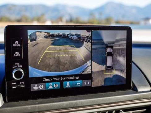 Used 2024 Honda Pilot TrailSport image 30