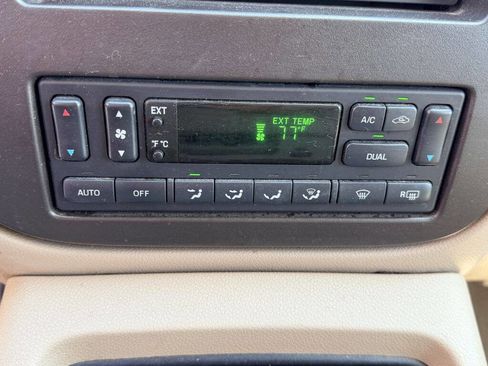 Used 2004 Ford Expedition Eddie Bauer AWD/4WD image 21