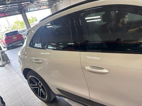 Used 2021 Porsche Macan AWD/4WD image 5