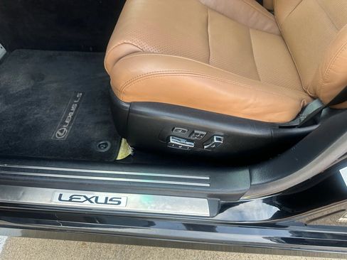 Used 2016 Lexus LS 460 RWD image 32