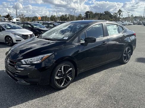 New 2025 Nissan Versa SR w/ Trunk Package image 8