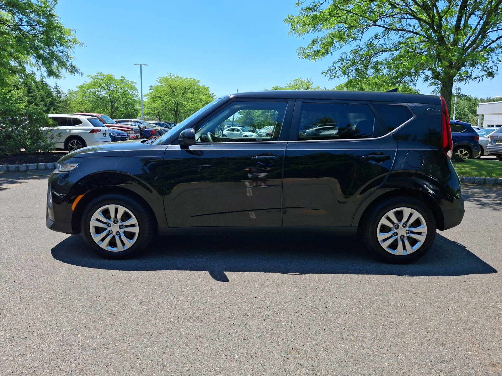 Used 2020 Kia Soul LX FWD image 4