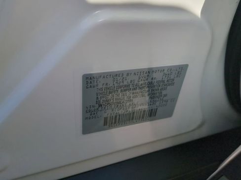 Used 2021 Nissan Kicks SR image 28