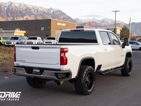 Used 2023 Chevrolet Silverado 2500 LT image 11