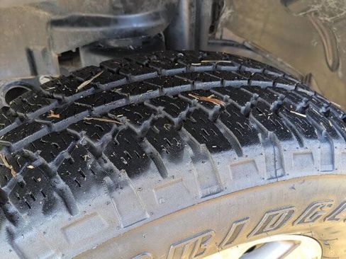 Used 2018 Jeep Wrangler Unlimited Sahara w/ Cold Weather Group image 11