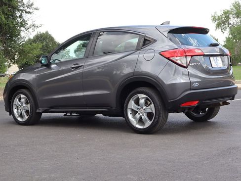 Used 2019 Honda HR-V LX image 7