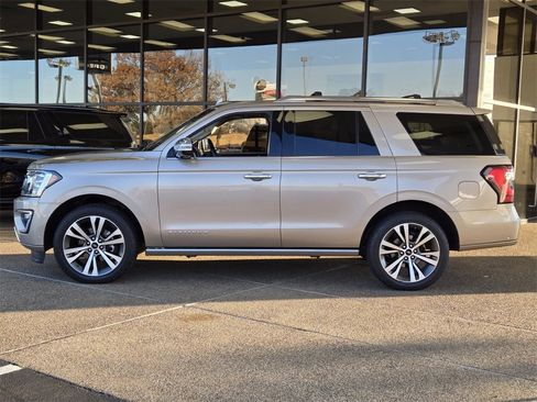 Used 2020 Ford Expedition Platinum image 3