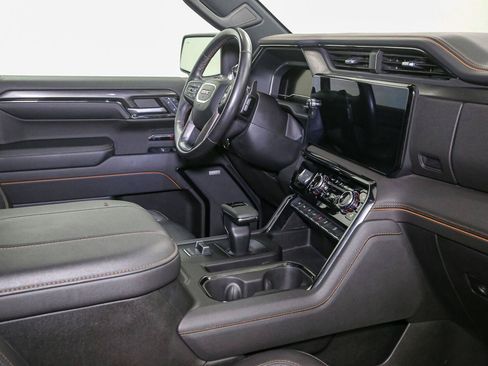 Used 2023 GMC Sierra 1500 AT4 w/ AT4 Premium Package AWD/4WD image 18