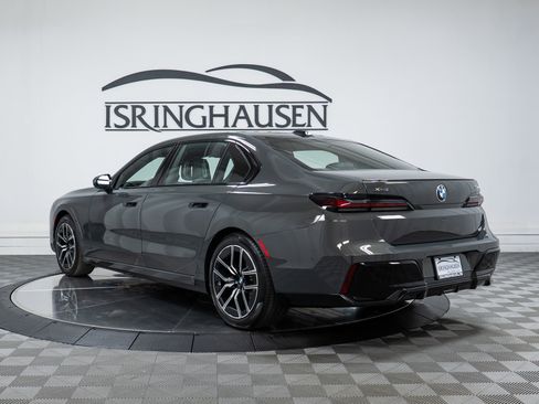 New 2026 BMW 740i xDrive image 7