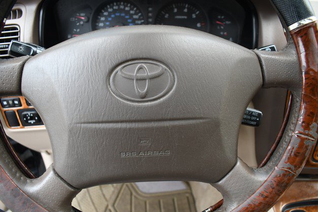 Used 1999 Toyota Land Cruiser AWD/4WD image 31