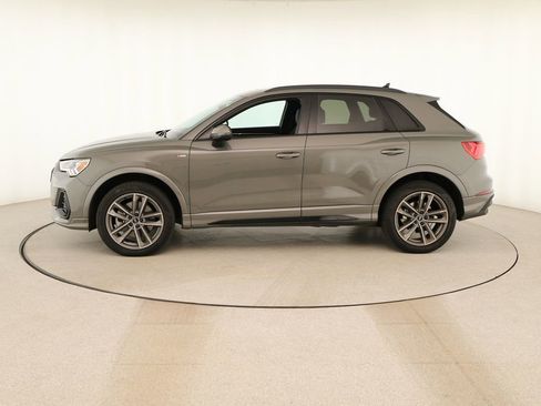 Certified 2025 Audi Q3 2.0T Premium w/ Convenience Package image 2