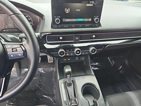 Used 2023 Honda Civic Sport image 21