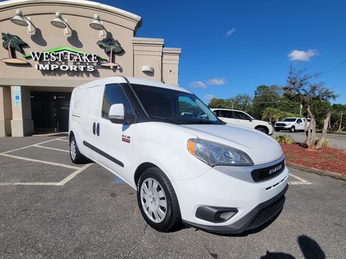 Used 2021 RAM ProMaster City Tradesman SLT image 2