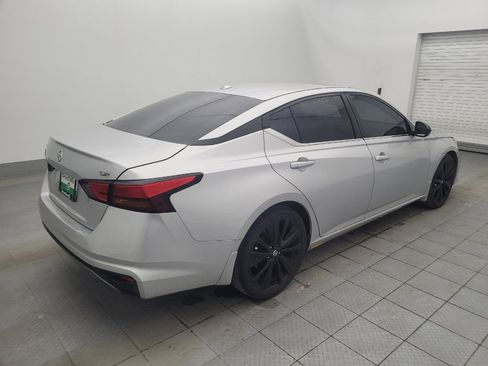 Used 2019 Nissan Altima 2.5 SR w/ SR Premium Package image 9