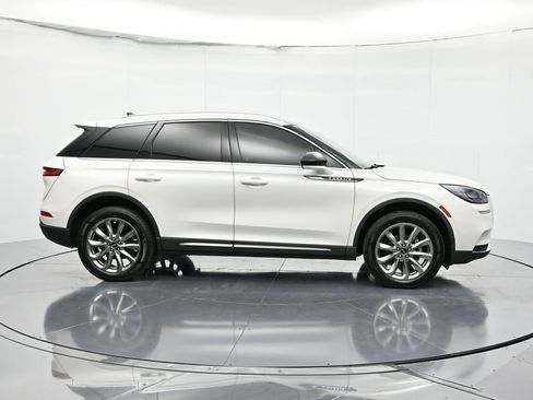 Used 2022 Lincoln Corsair FWD w/ Premium Package image 4