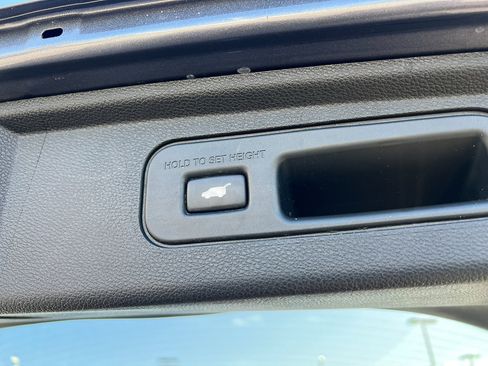 Used 2023 Honda Odyssey Touring image 10