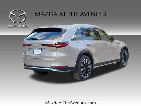 New 2026 MAZDA CX-90 Plug-In Hybrid w/ Premium Plus image 4