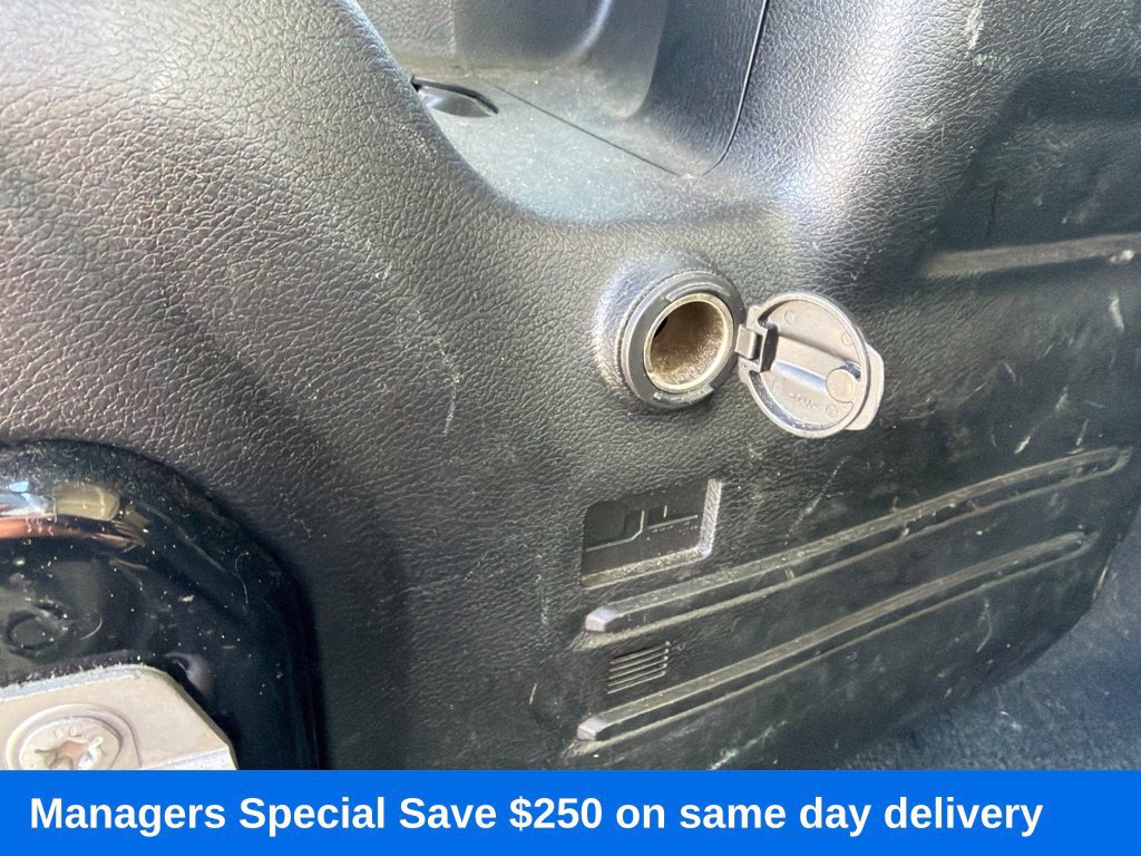 Used 2020 Jeep Wrangler Unlimited Sahara AWD/4WD image 28