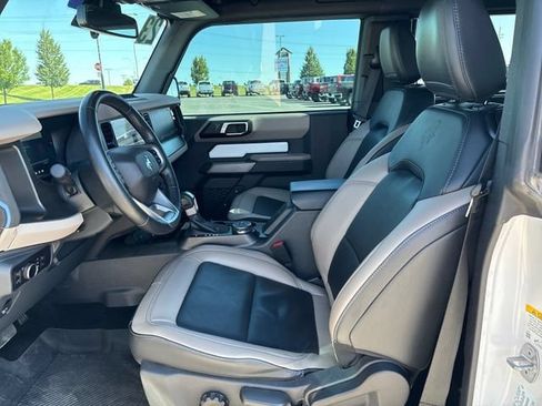 Used 2023 Ford Bronco Wildtrak AWD/4WD image 9