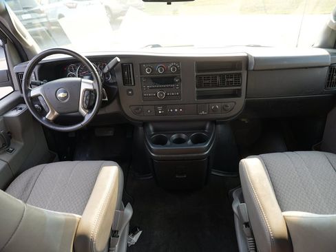 Used 2018 Chevrolet Express 3500 LT w/ LT Preferred Equipment Group RWD image 25