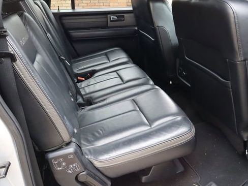 Used 2015 Ford Expedition EL Platinum RWD image 18