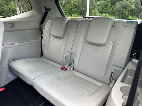 New 2026 Volkswagen Atlas SEL image 24