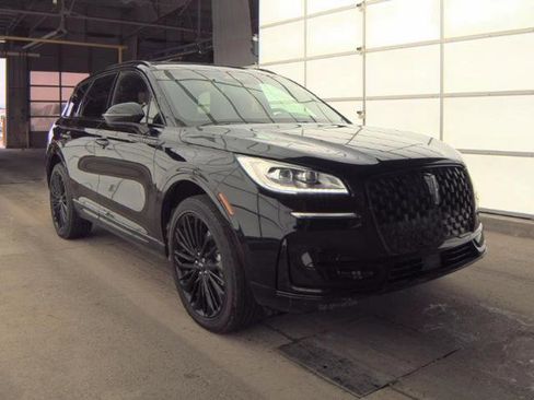 Used 2024 Lincoln Corsair Reserve w/ Equipment Group 201A image 4